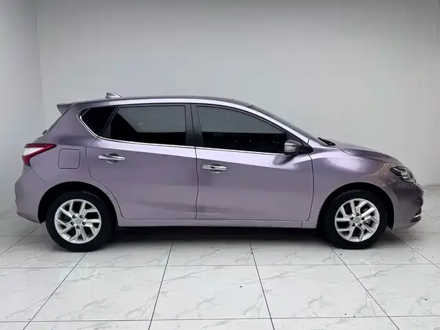 Nissan Tiida — фото 9