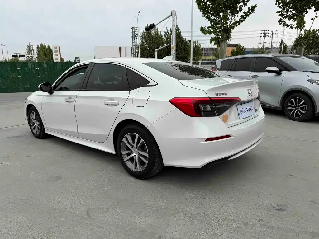 Honda Civic — фото 10