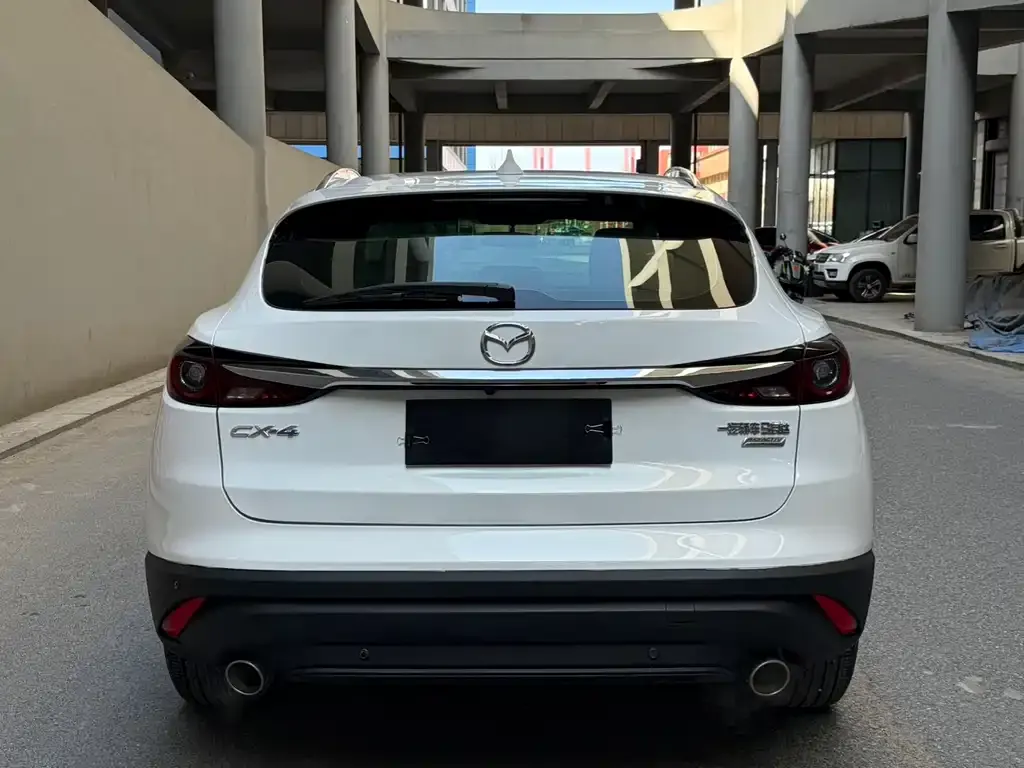 Mazda CX-4 — фото 9