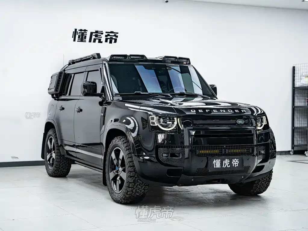 Land Rover Defender — фото 1