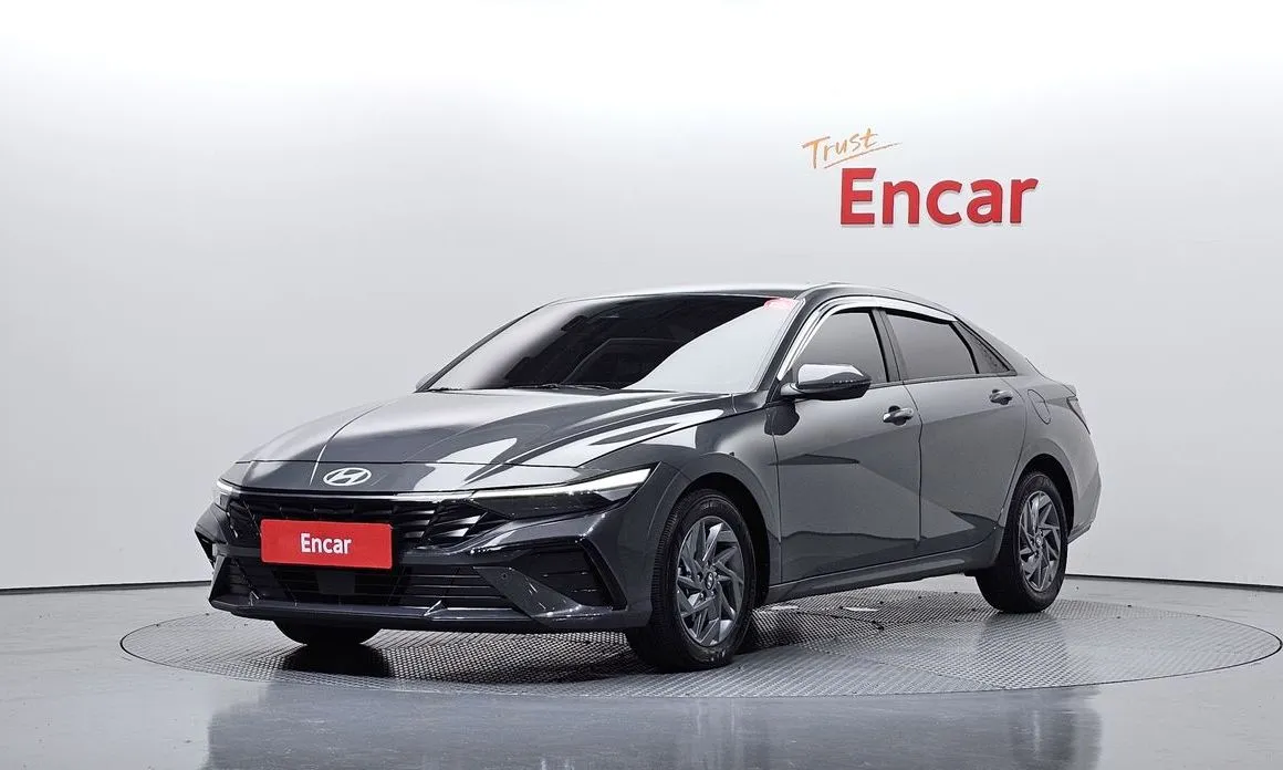 Hyundai AVANTE — фото 1