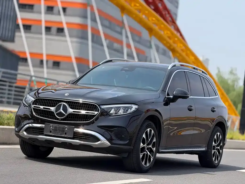 Mercedes-Benz GLC — фото 1