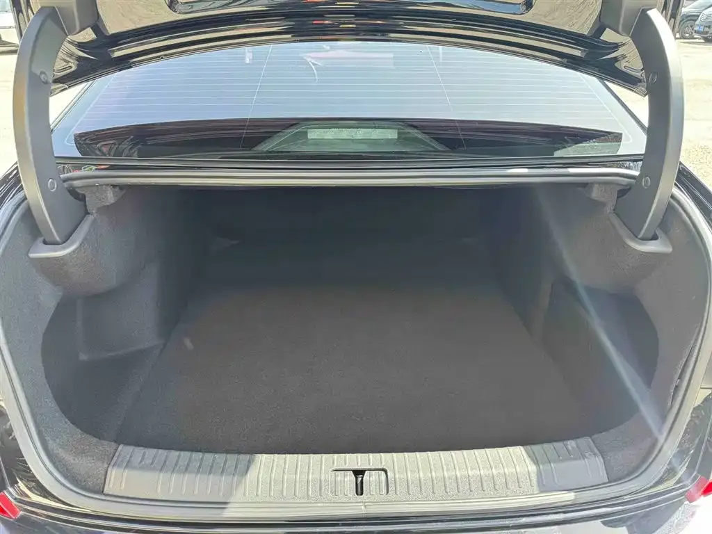Volkswagen Passat — фото 4