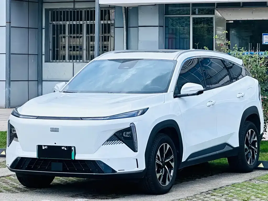 Geely Galaxy L7 — фото 1