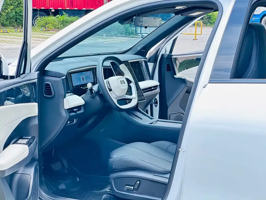 Geely Galaxy L7 — фото 3