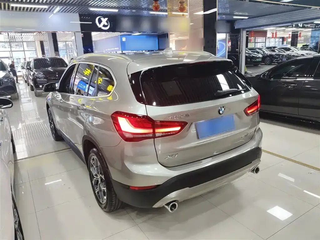 BMW X1 — фото 5