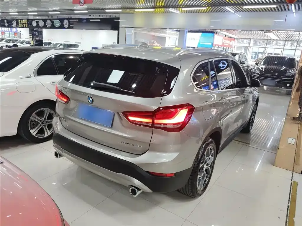 BMW X1 — фото 10