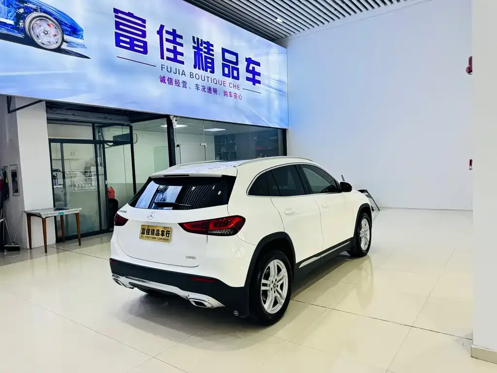 Mercedes-Benz GLA — фото 6