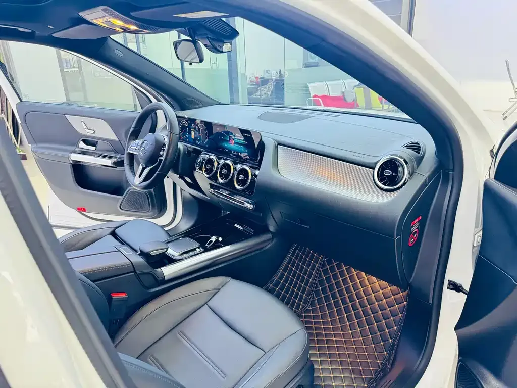 Mercedes-Benz GLA — фото 4