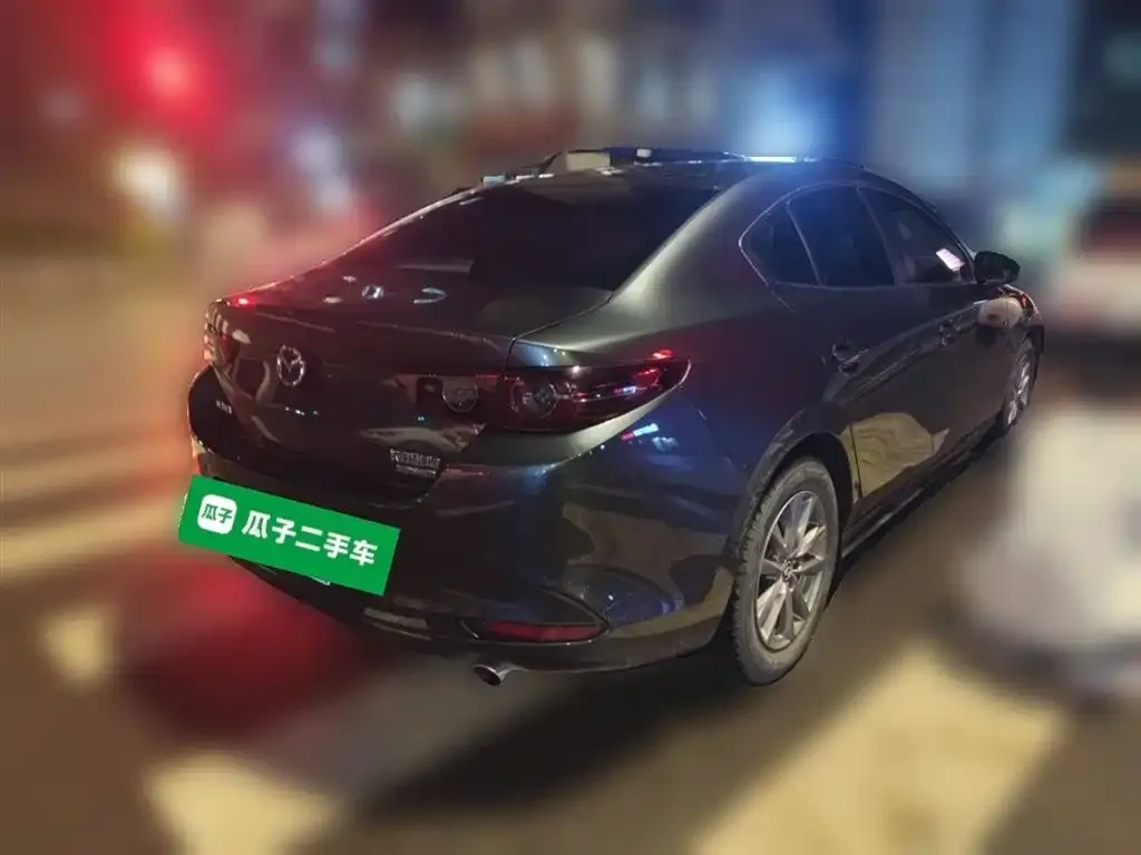 Mazda 3 Axela — фото 10