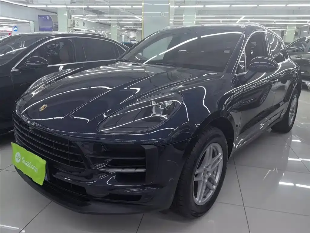 Porsche Macan — фото 1