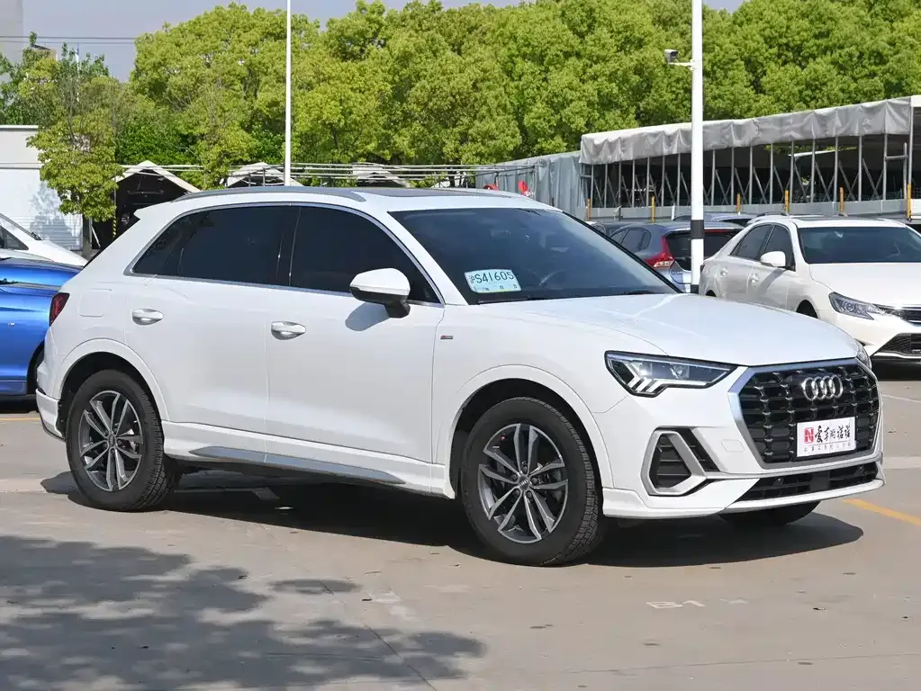 Audi Q3 — фото 9