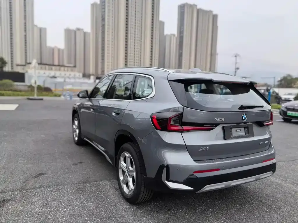 BMW X1 — фото 10