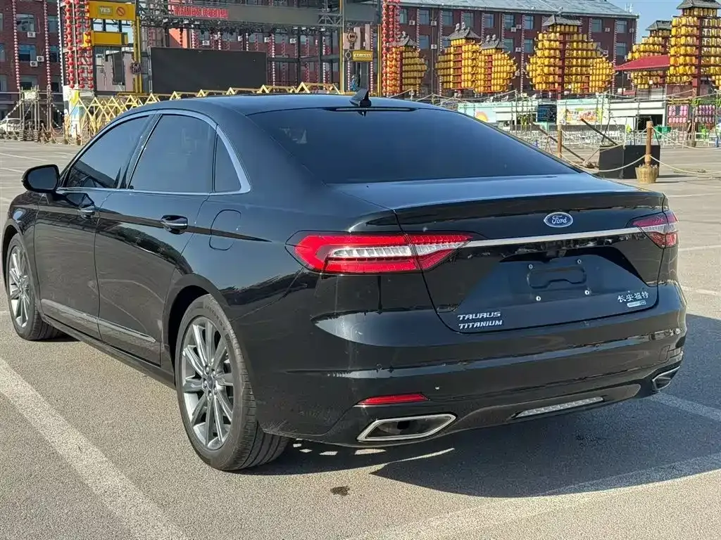 Ford Taurus — фото 10