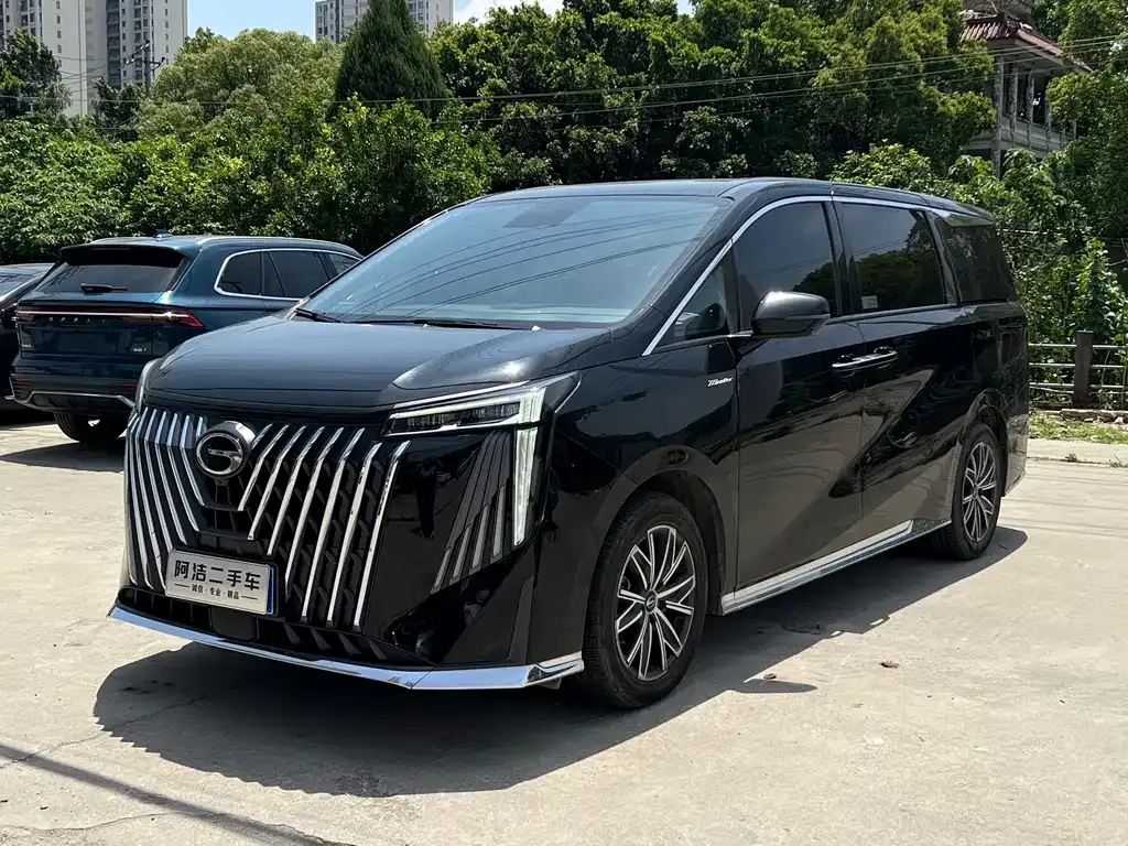 GAC Motor Trumpchi M8 — фото 1