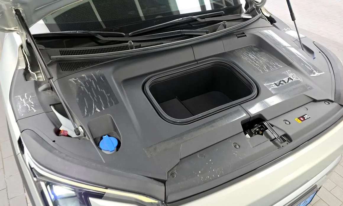 Kia EV3 — фото 8