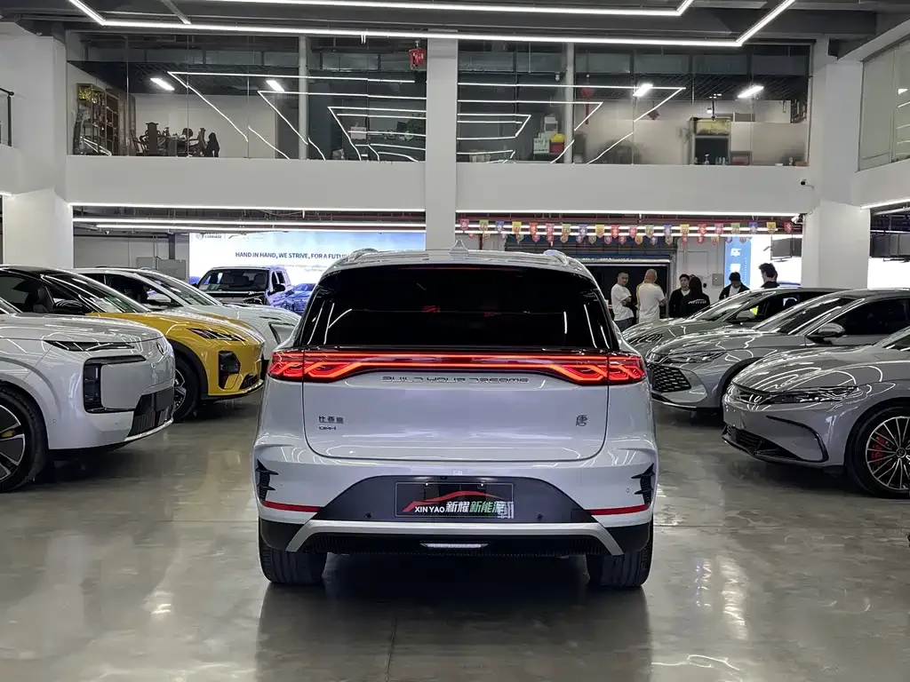 BYD Tang New Energy — фото 3