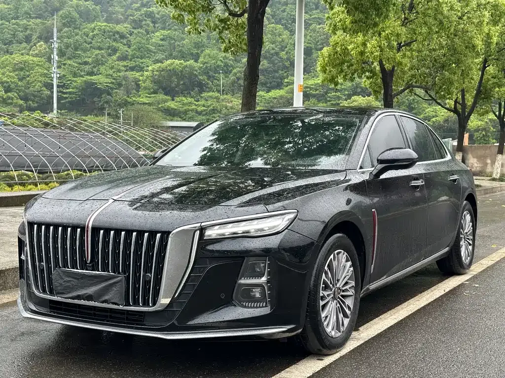Hongqi H5 — фото 1