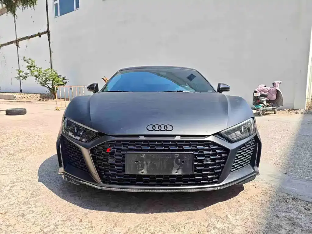 Audi R8 — фото 2