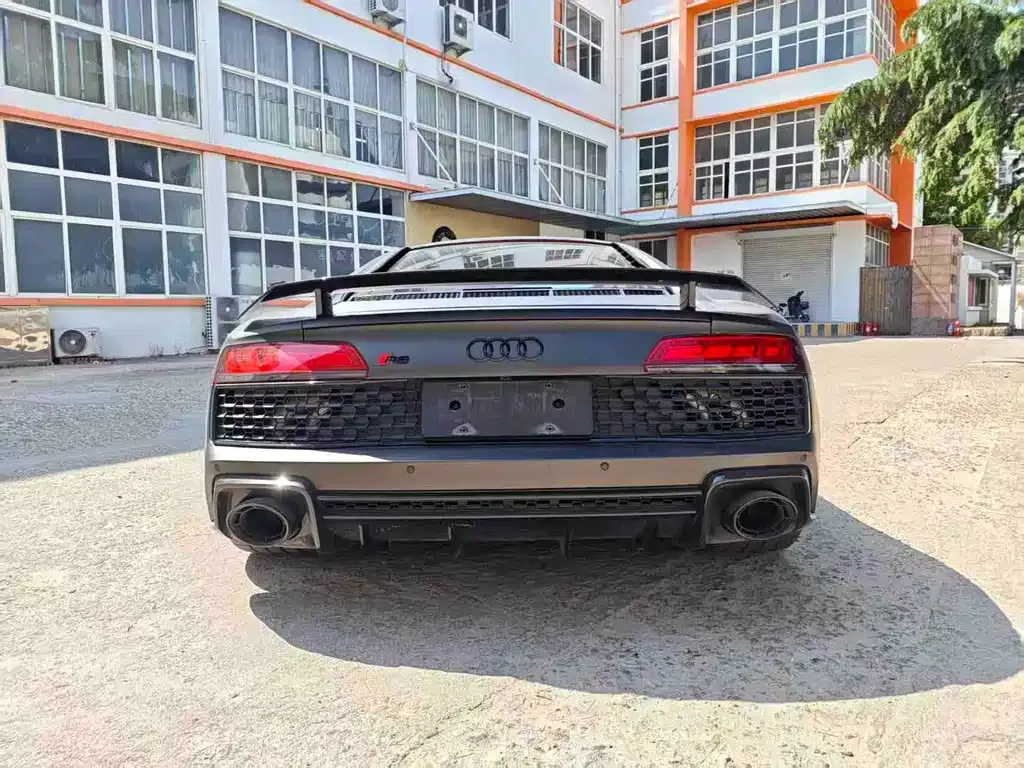 Audi R8 — фото 10