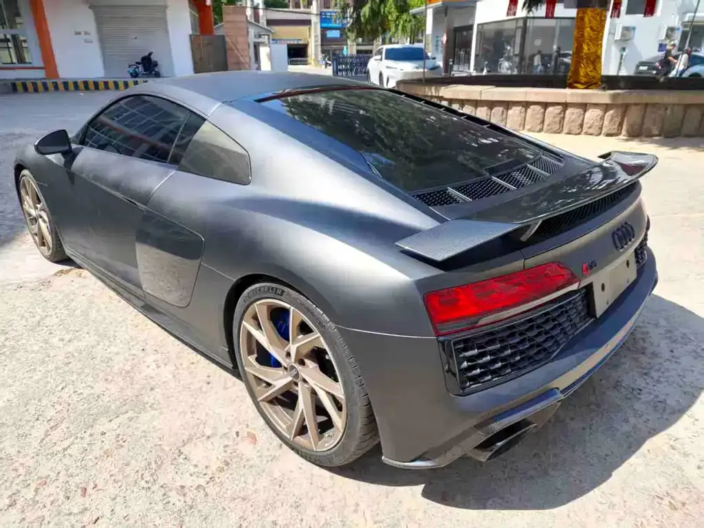 Audi R8 — фото 3
