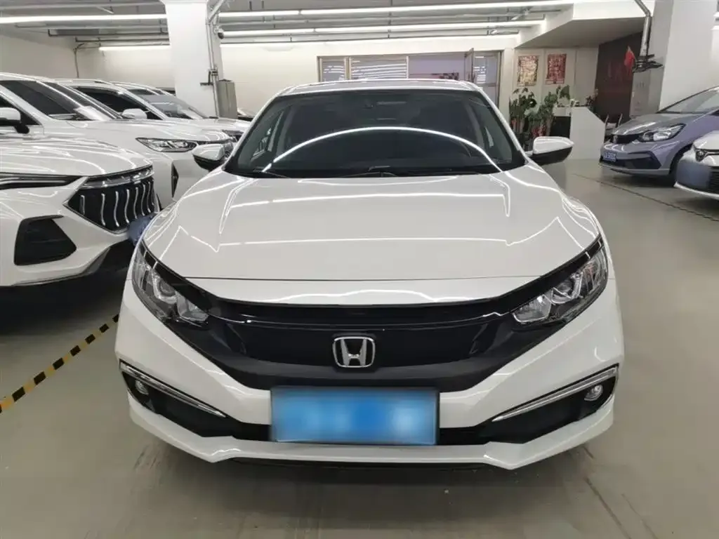 Honda Civic — фото 10