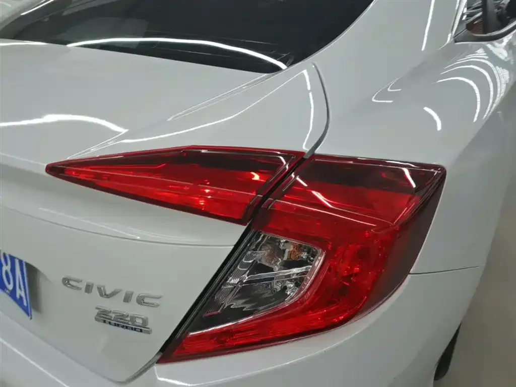 Honda Civic — фото 6