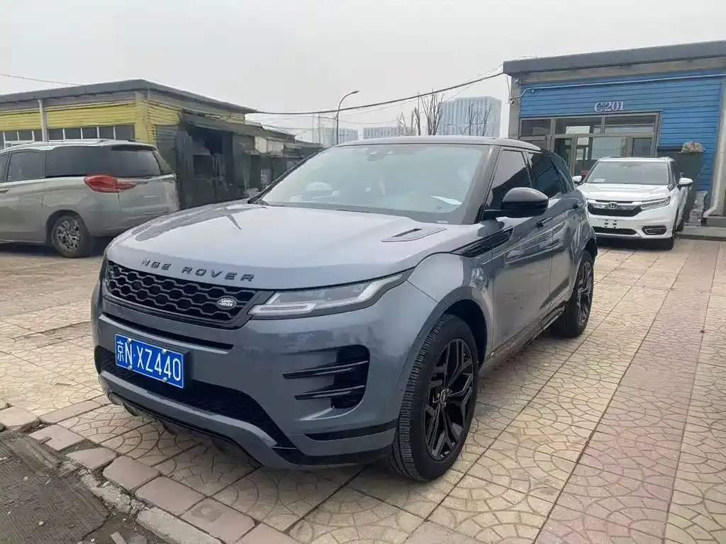 Land Rover Evoque — фото 1