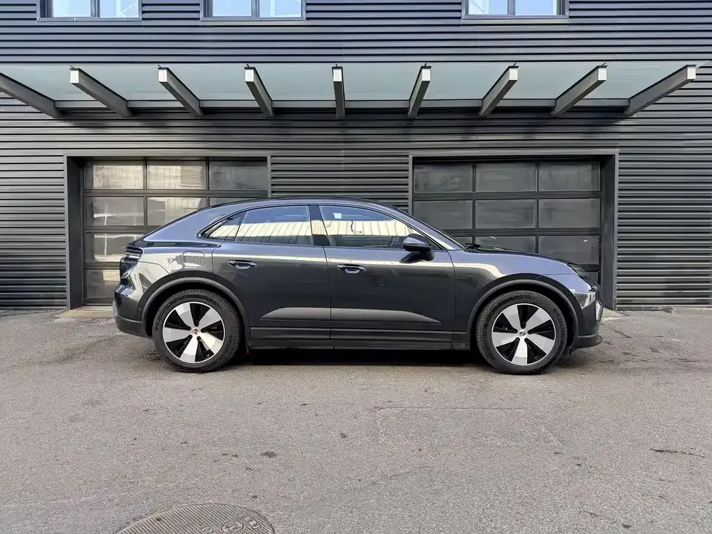 Porsche Macan EV — фото 10