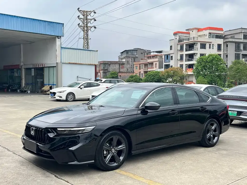Honda Inspire — фото 1