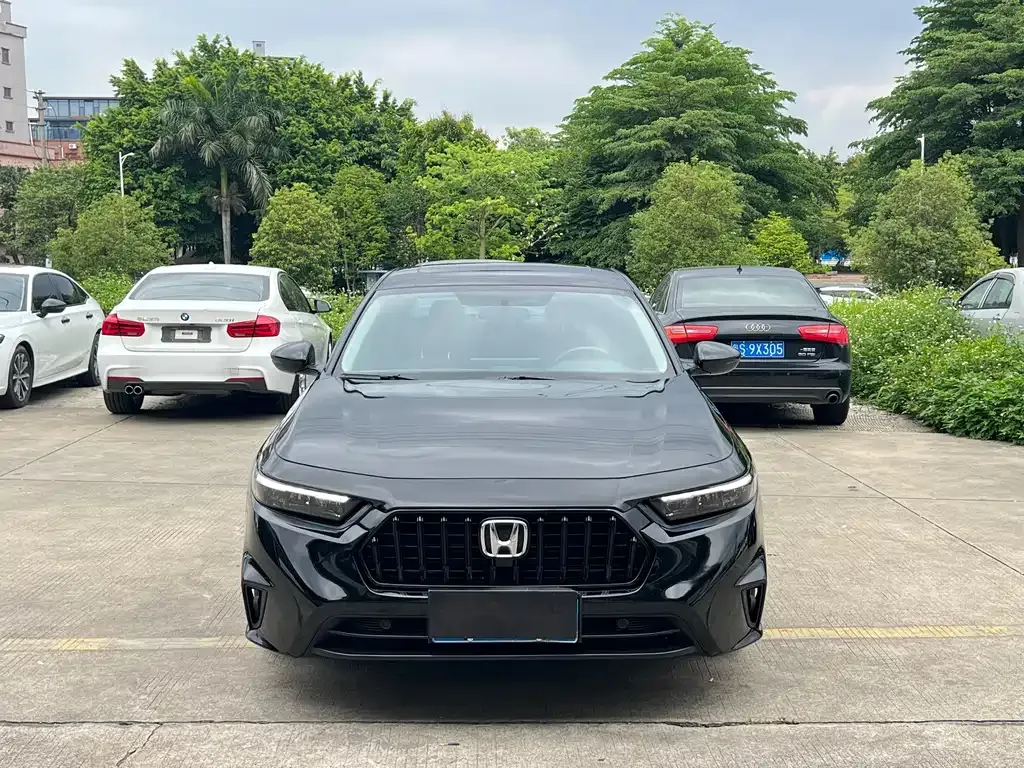 Honda Inspire — фото 8