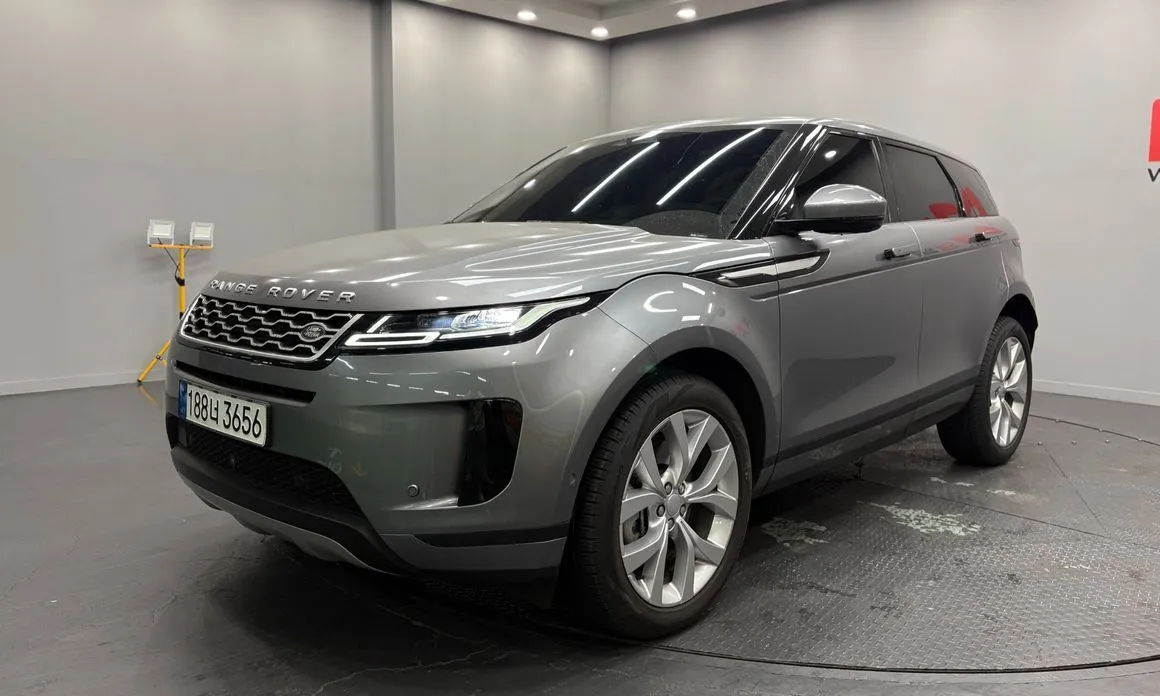 Land Rover Range Rover Evoque — фото 1