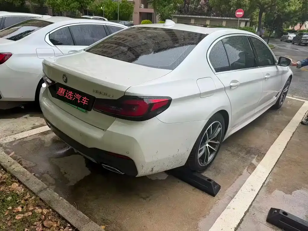 BMW 5 Series New Energy — фото 3