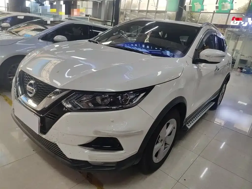 Nissan Qashqai — фото 4