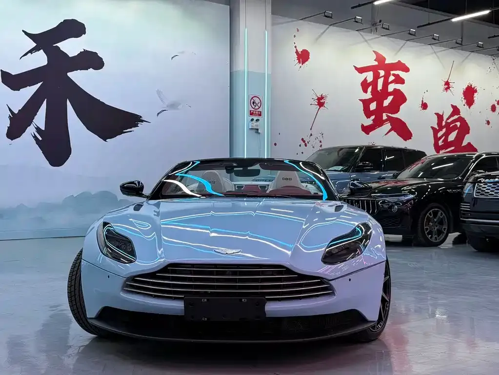 Aston Martin DB11 — фото 4