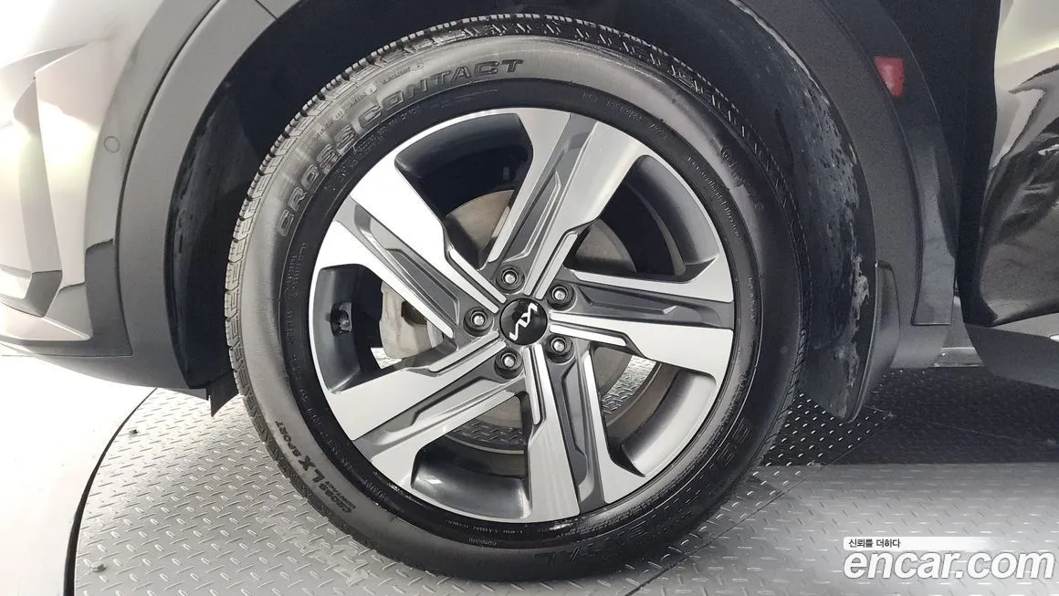 Kia Sorento — фото 10