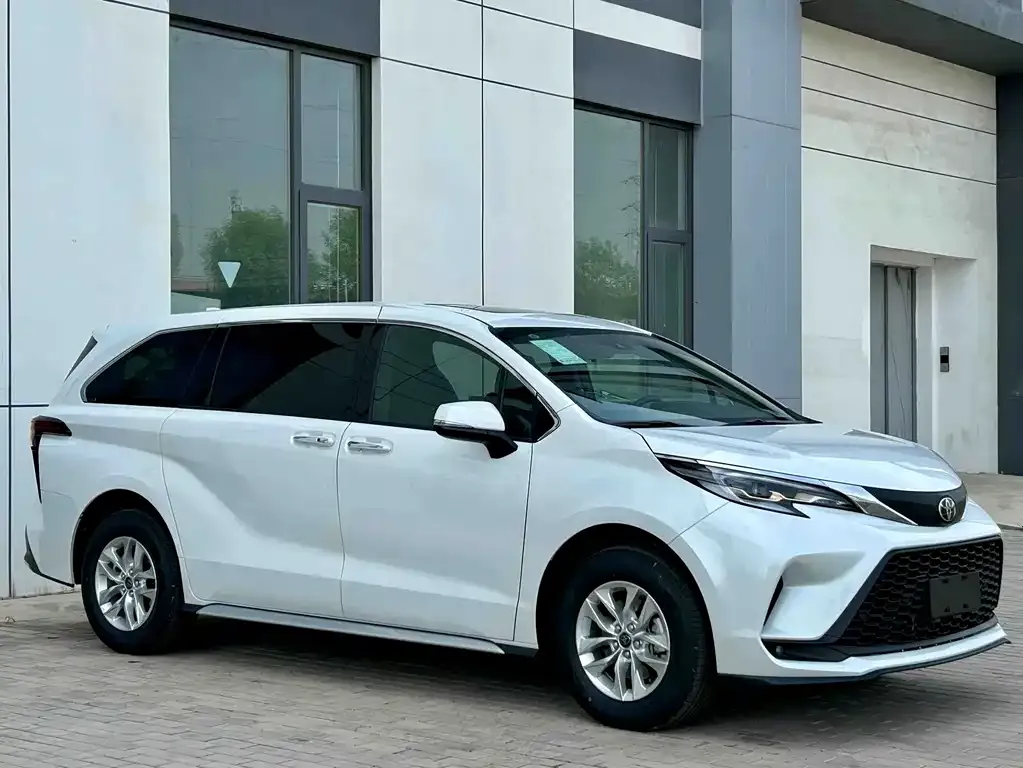 Toyota Granvia — фото 9
