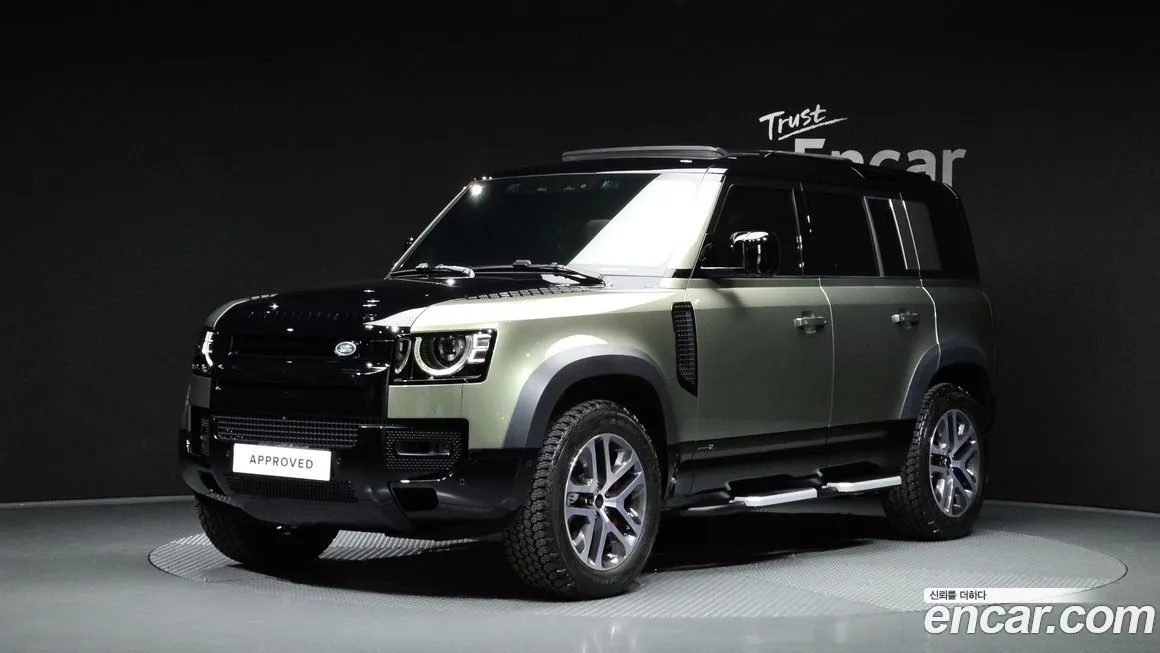 Land Rover Defender — фото 1