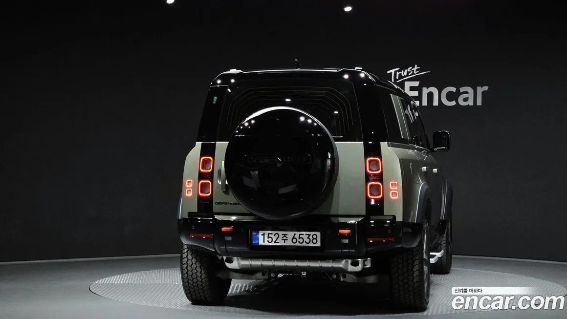 Land Rover Defender — фото 2