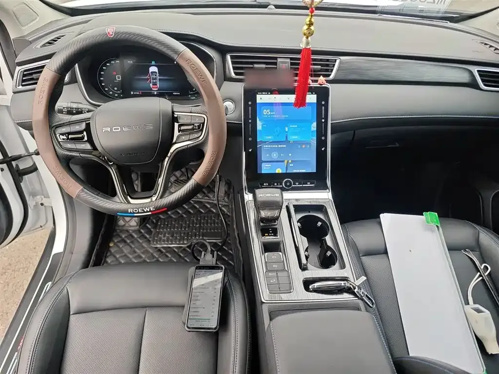 Roewe RX5 — фото 10