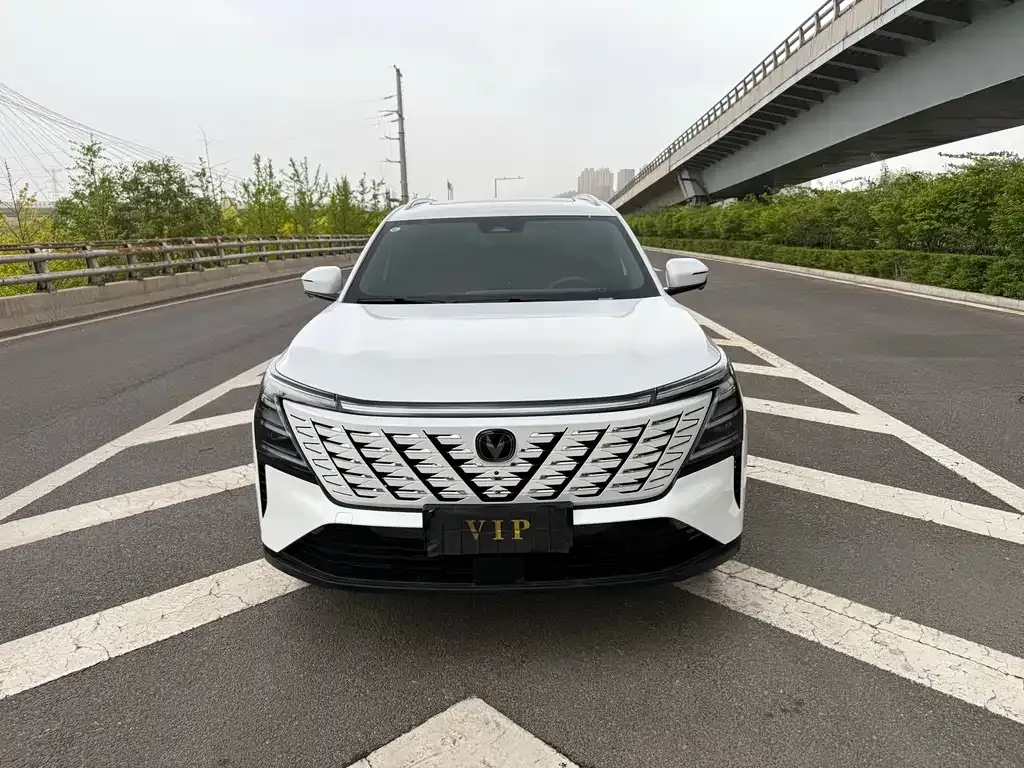 Changan CS75PLUS — фото 9