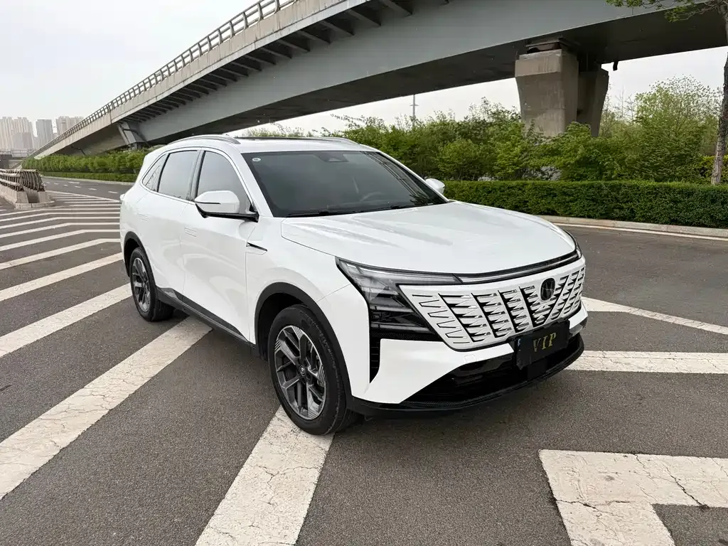 Changan CS75PLUS — фото 6