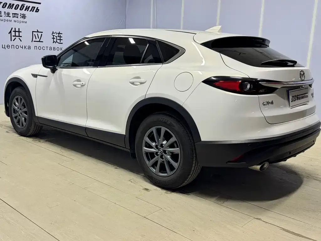Mazda CX-4 — фото 6