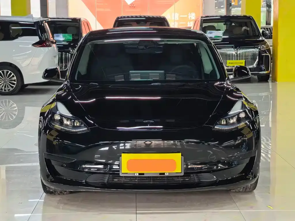 Tesla Model 3 — фото 8