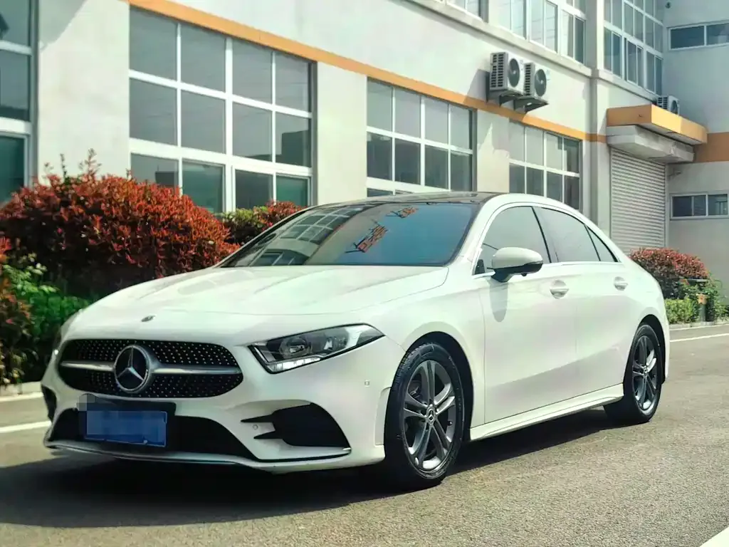 Mercedes-Benz A-Class — фото 1