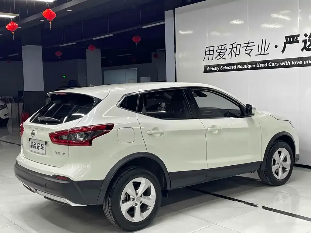 Nissan Qashqai — фото 6