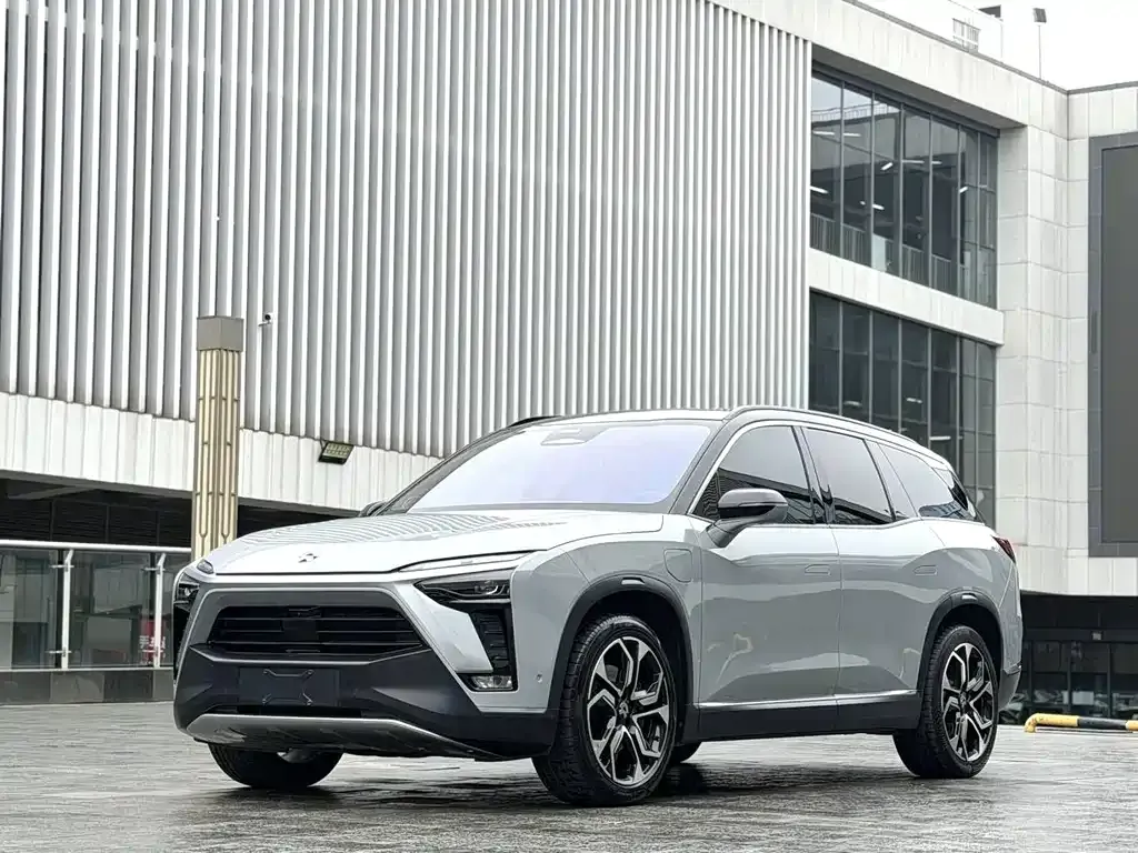 NIO ES8 — фото 1