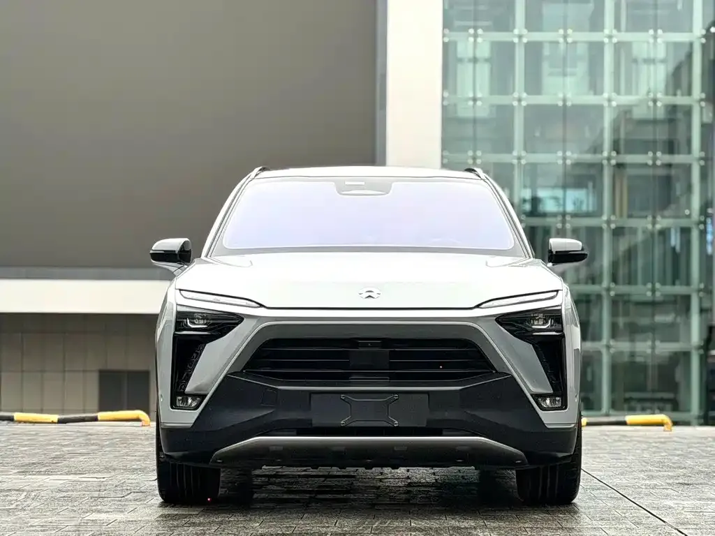 NIO ES8 — фото 2