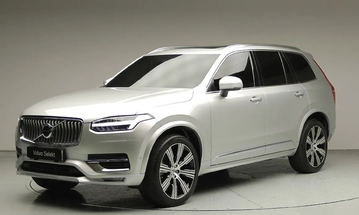 Volvo XC90 — фото 1
