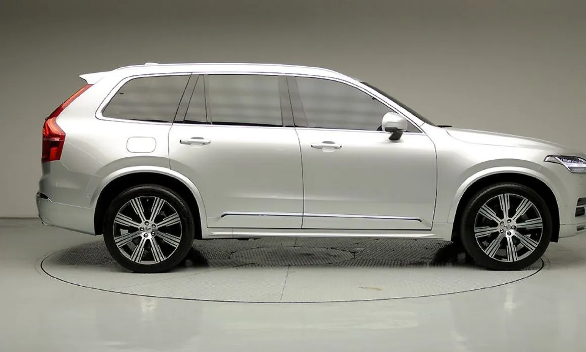 Volvo XC90 — фото 10